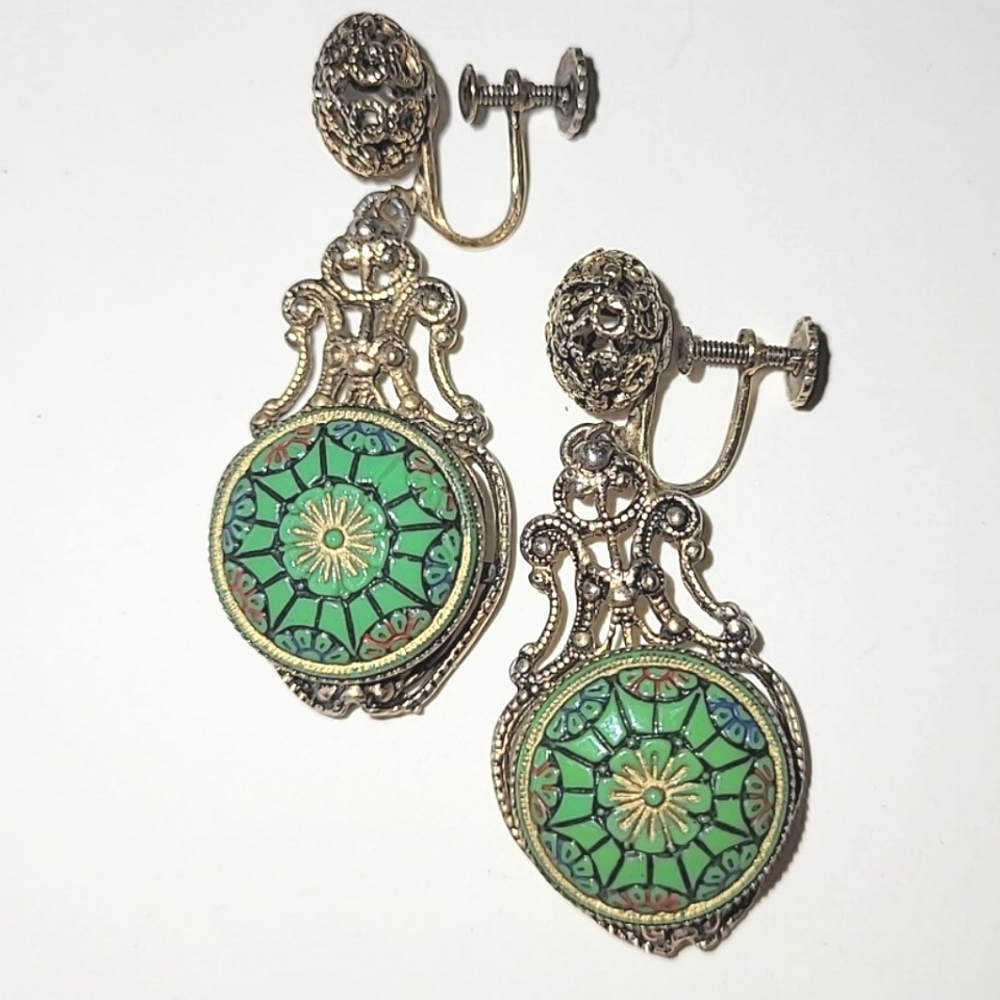 VINTAGE MOLDED GLASS FILIGREE SCREWBACK EARRINGS - CZECH OR GERMANY - Picture 7 of 7